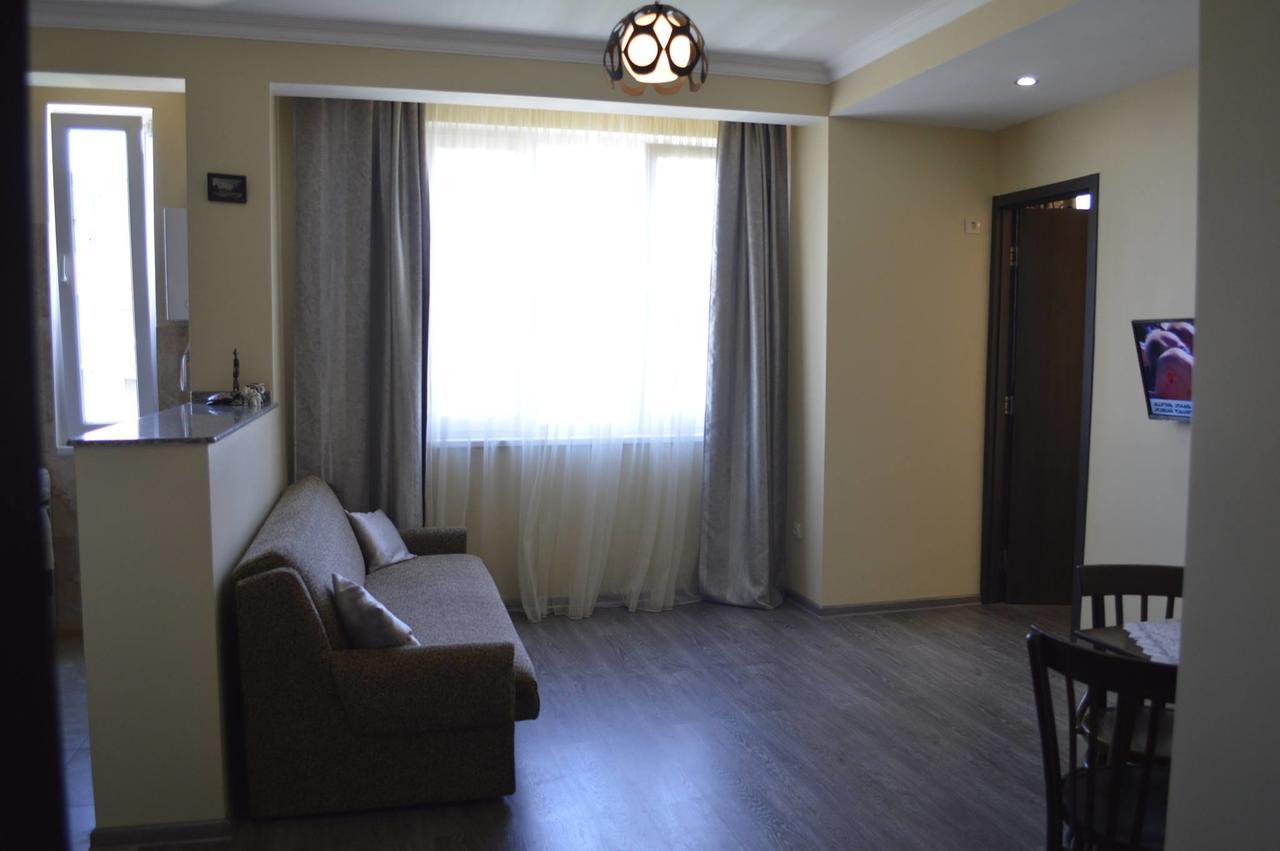 Apartment Near Park 36 Batumi Zewnętrze zdjęcie